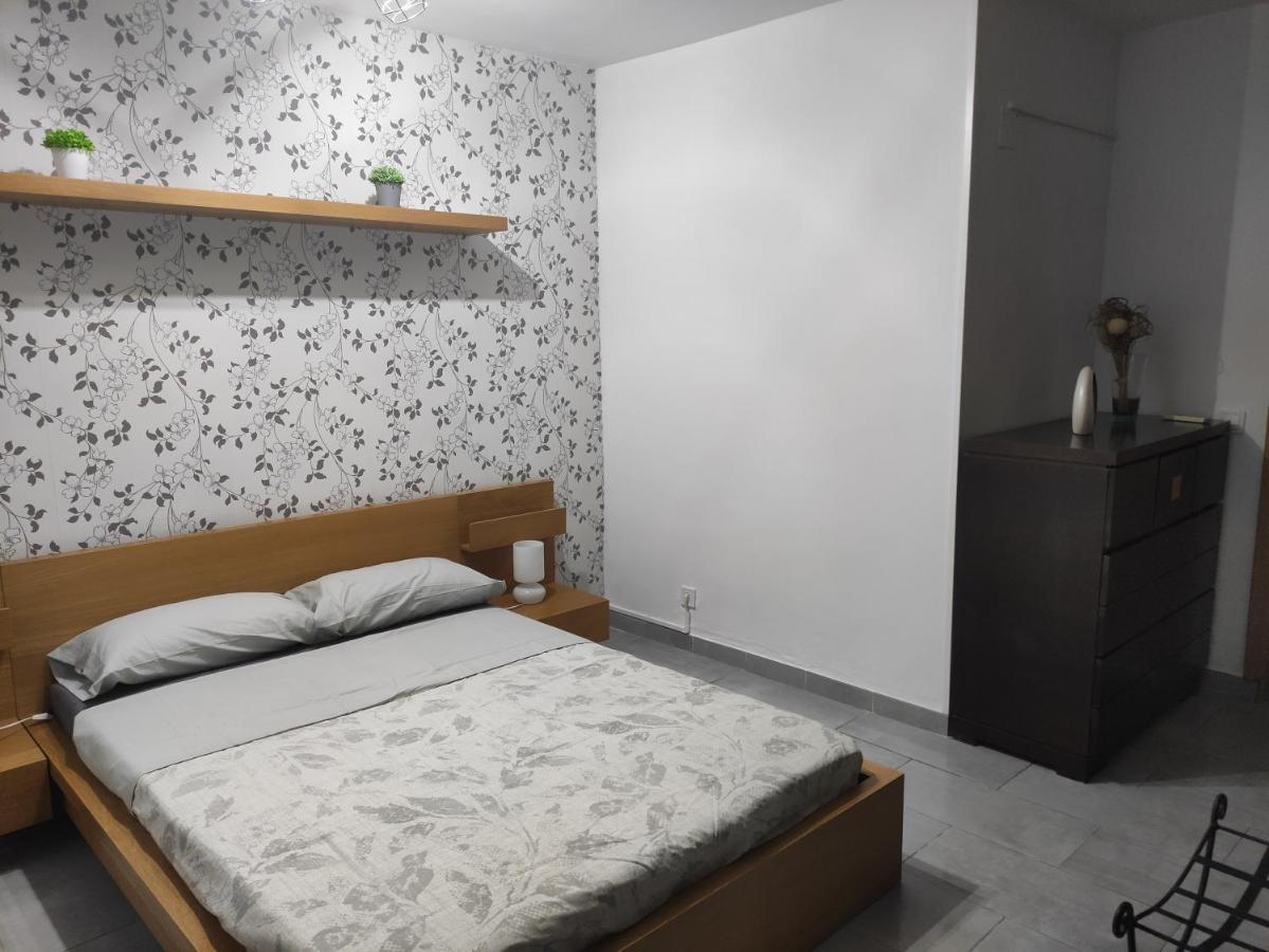 Piso Acogedor Con Encanto Navas del Rey エクステリア 写真